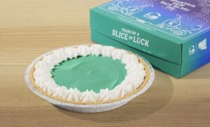 Taco Bell Welcomes New Mountain Dew Baja Blast Pie - The Fast Food Post