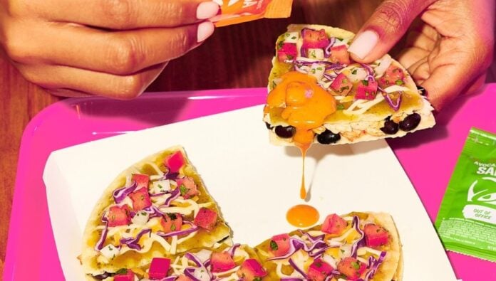 Taco Bell Introduces New Cantina Chicken Mexican Pizza Taco Bell Introduces New Cantina Chicken Mexican Pizza