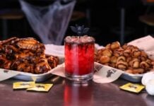 Buffalo Wild Wings Teams Up with Sarah Michelle Gellar for Halloween Fright Feast Menu Featuring Vampire Wings and Black Garlic Glaze Cheese Curds Buffalo Wild Wings Teams Up with Sarah Michelle Gellar for Halloween Fright Feast Menu Featuring Vampire Wings and Black Garlic Glaze Cheese Curds