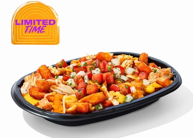 Taco Bell Debuts New Creamy Sriracha Chicken Nacho Fries Taco Bell Debuts New Creamy Sriracha Chicken Nacho Fries